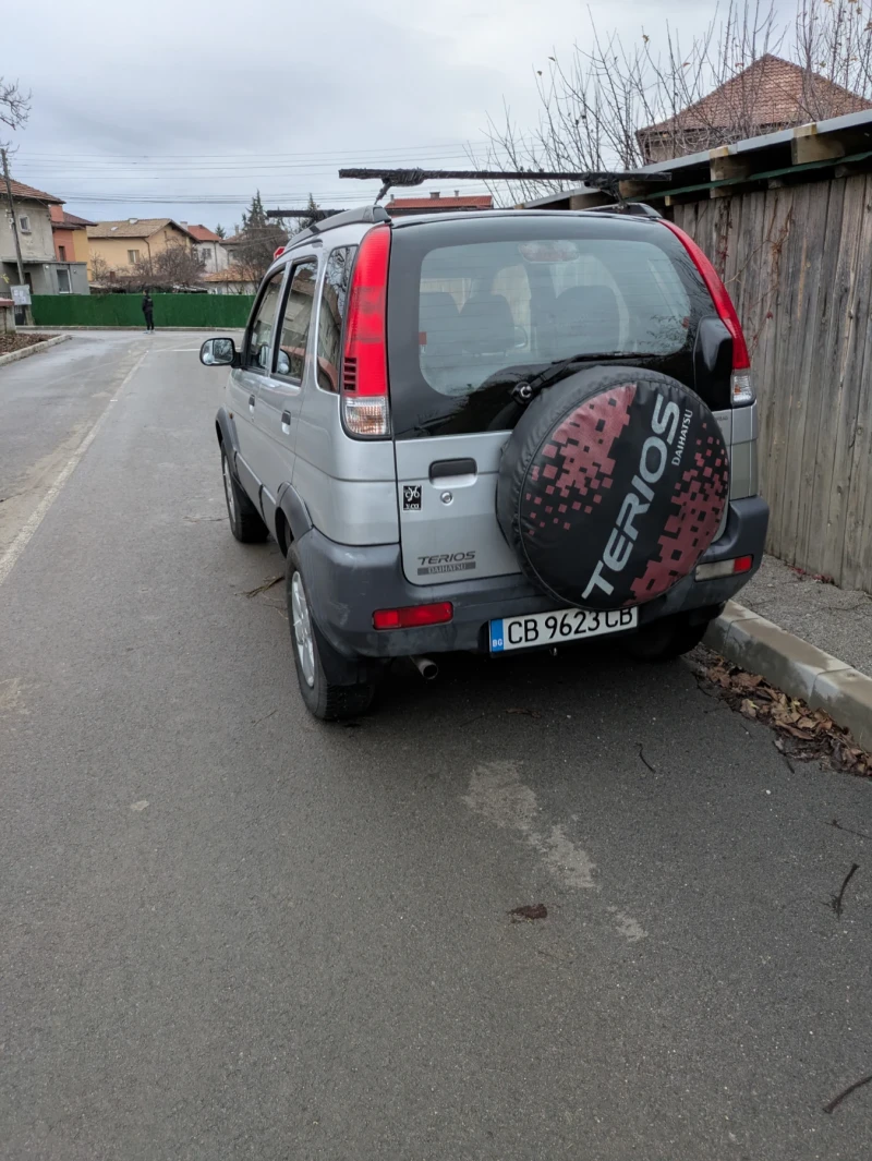 Daihatsu Terios, снимка 7 - Автомобили и джипове - 52632072