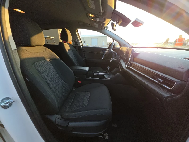 Kia Sportage LX, снимка 8 - Автомобили и джипове - 52653526