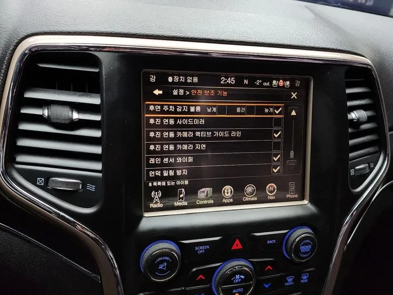 Jeep Cherokee 3.0 Diesel Limited, снимка 17 - Автомобили и джипове - 53591168