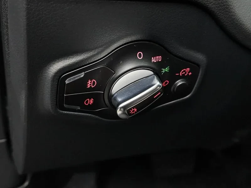Audi Q5 3.2 FSI Quattro, снимка 15 - Автомобили и джипове - 55129969