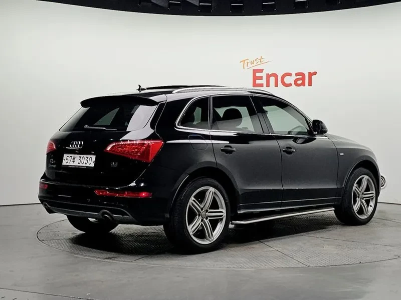 Audi Q5 3.2 FSI Quattro, снимка 2 - Автомобили и джипове - 55129969