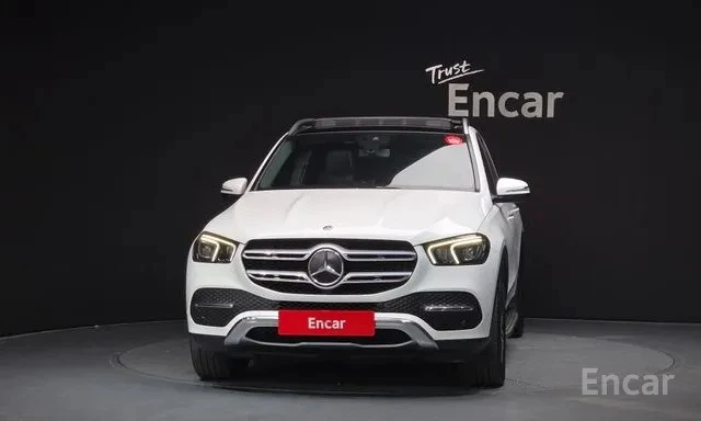Mercedes-Benz GLE 300 4MATIC/ОБДУХВАНЕ/ПАНОРАМА, снимка 2 - Автомобили и джипове - 55529747
