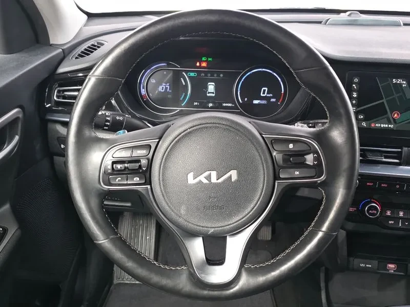 Kia Niro Plus Air, снимка 13 - Автомобили и джипове - 56286011