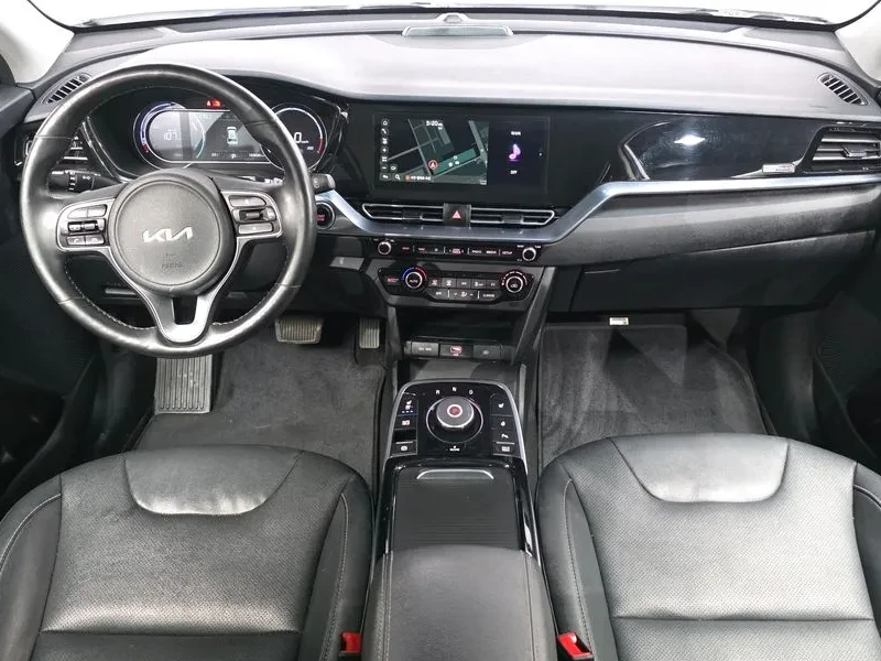 Kia Niro Plus Air, снимка 7 - Автомобили и джипове - 56286011