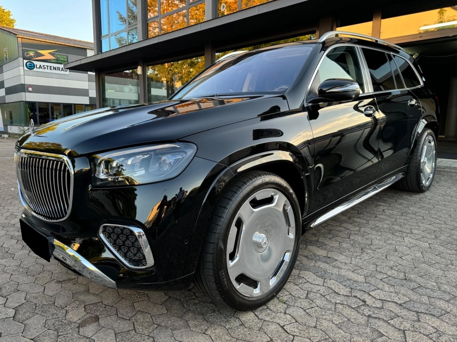 Mercedes-Benz GLS 600 MAYBACH/E-ACTIVE BODY/DESIGNO/EXCLUSIV/BURM 4D/23/ - изображение 3