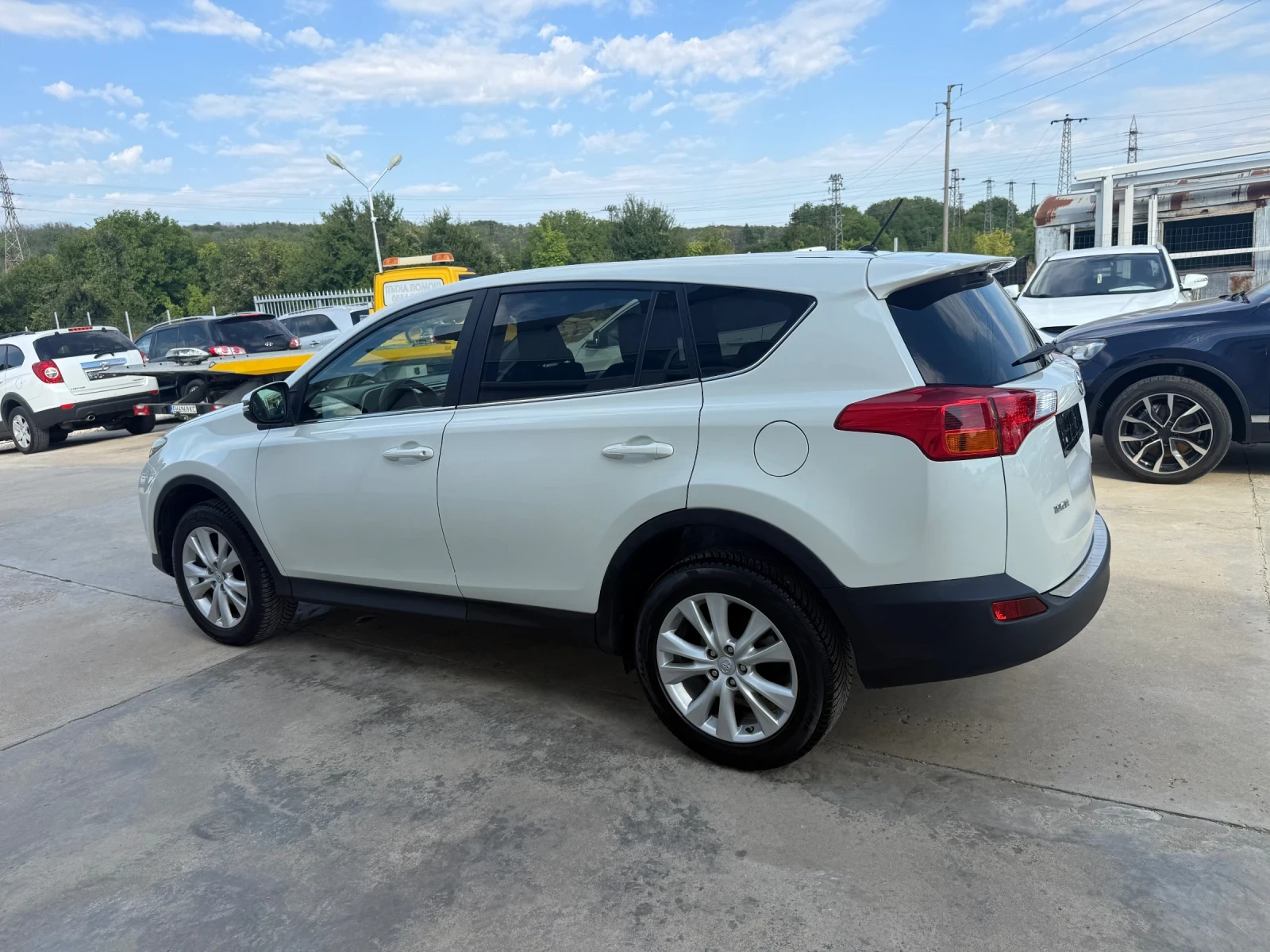 Toyota Rav4 2.2d 150k.c* 4x4* NAVI* UNIKAN*  - изображение 5