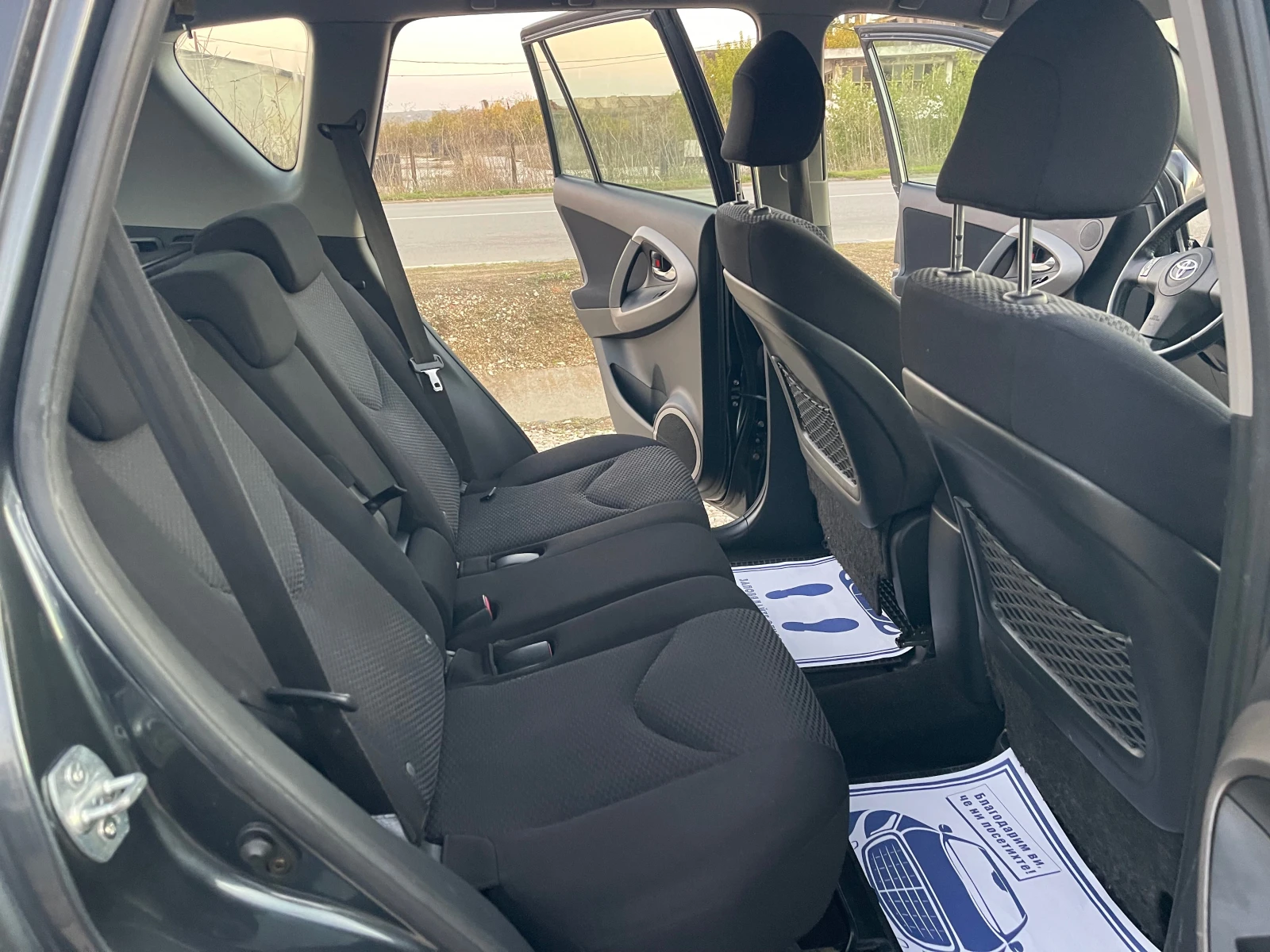 Toyota Rav4 2.2D4D - изображение 10