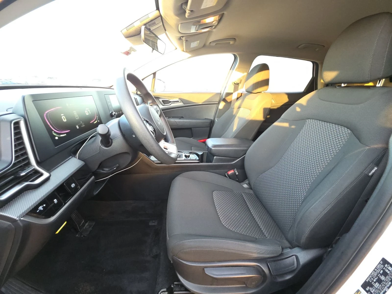 Kia Sportage LX - изображение 7