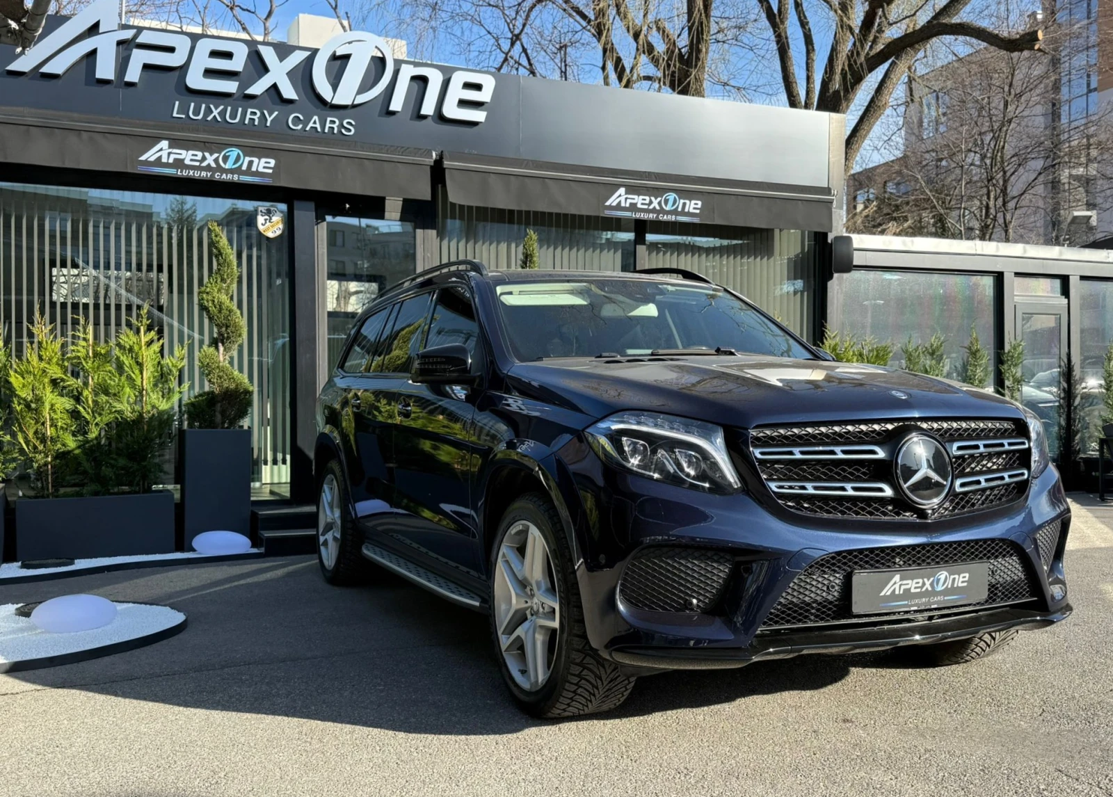 Mercedes-Benz GLS 500 AMG/DESIGNO, снимка 3 - Автомобили и джипове - 53797055