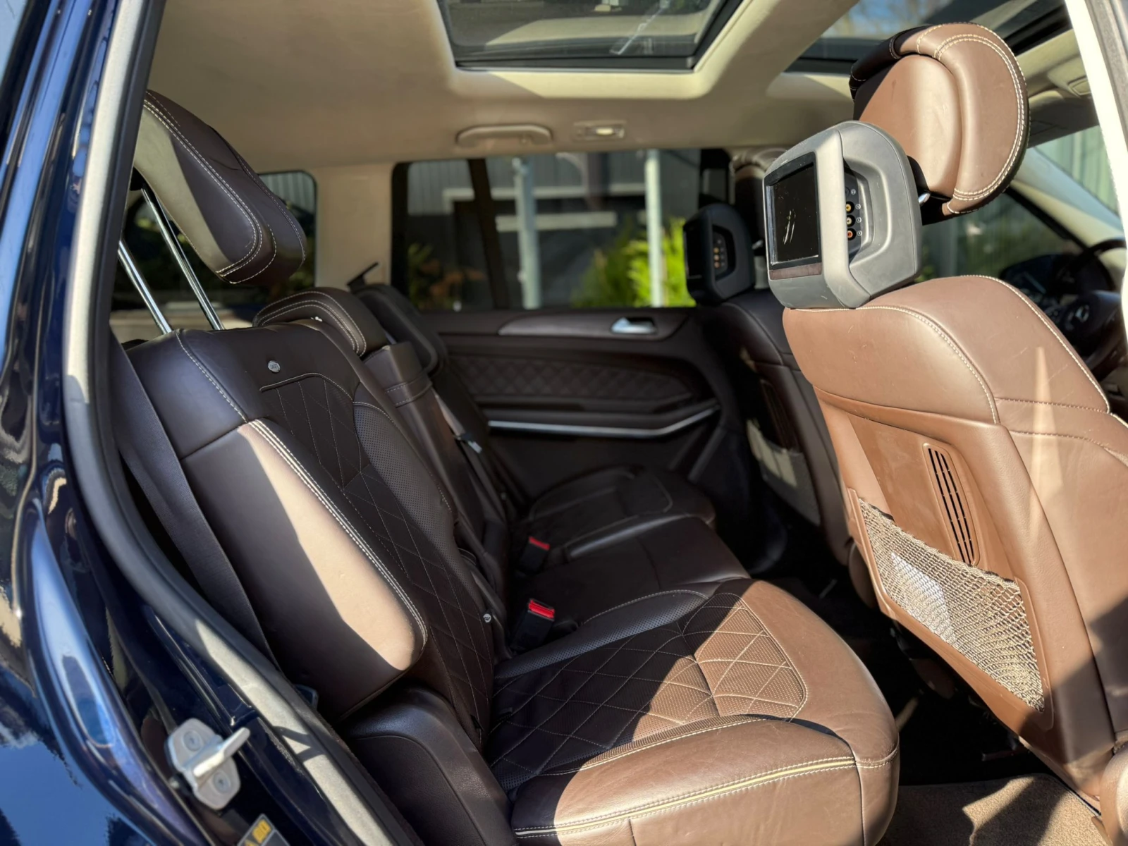 Mercedes-Benz GLS 500 AMG/DESIGNO, снимка 14 - Автомобили и джипове - 53797055