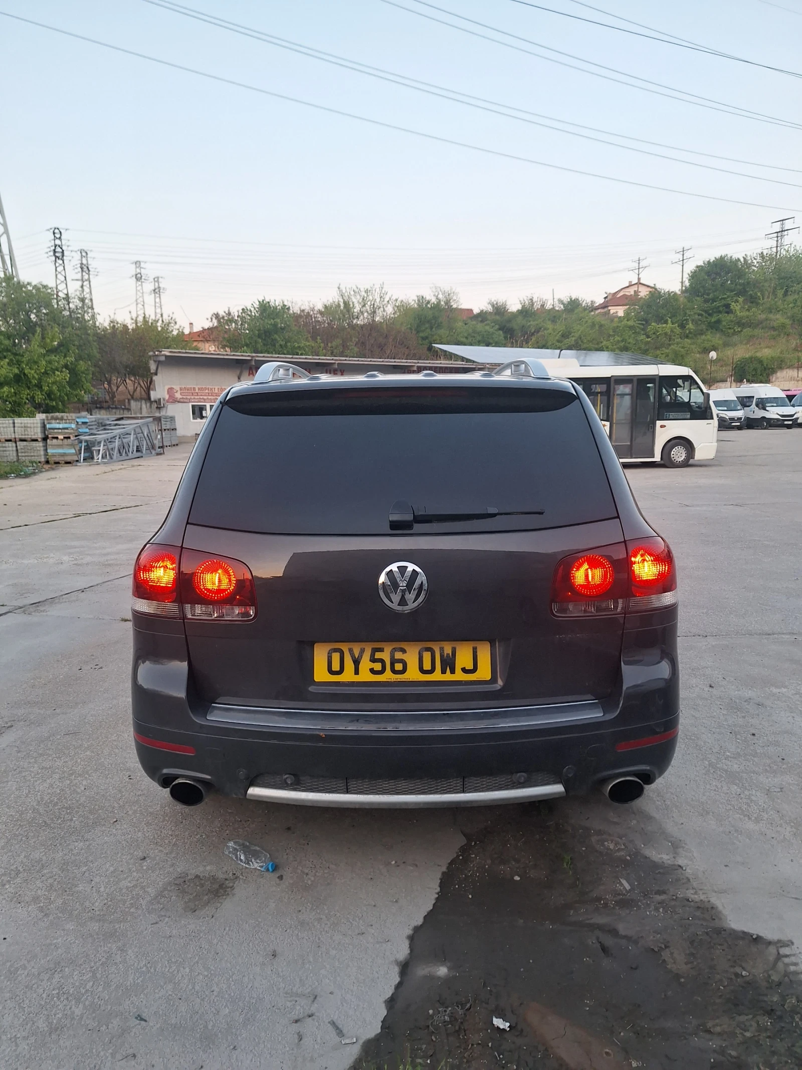 VW Touareg, снимка 2 - Автомобили и джипове - 54392792