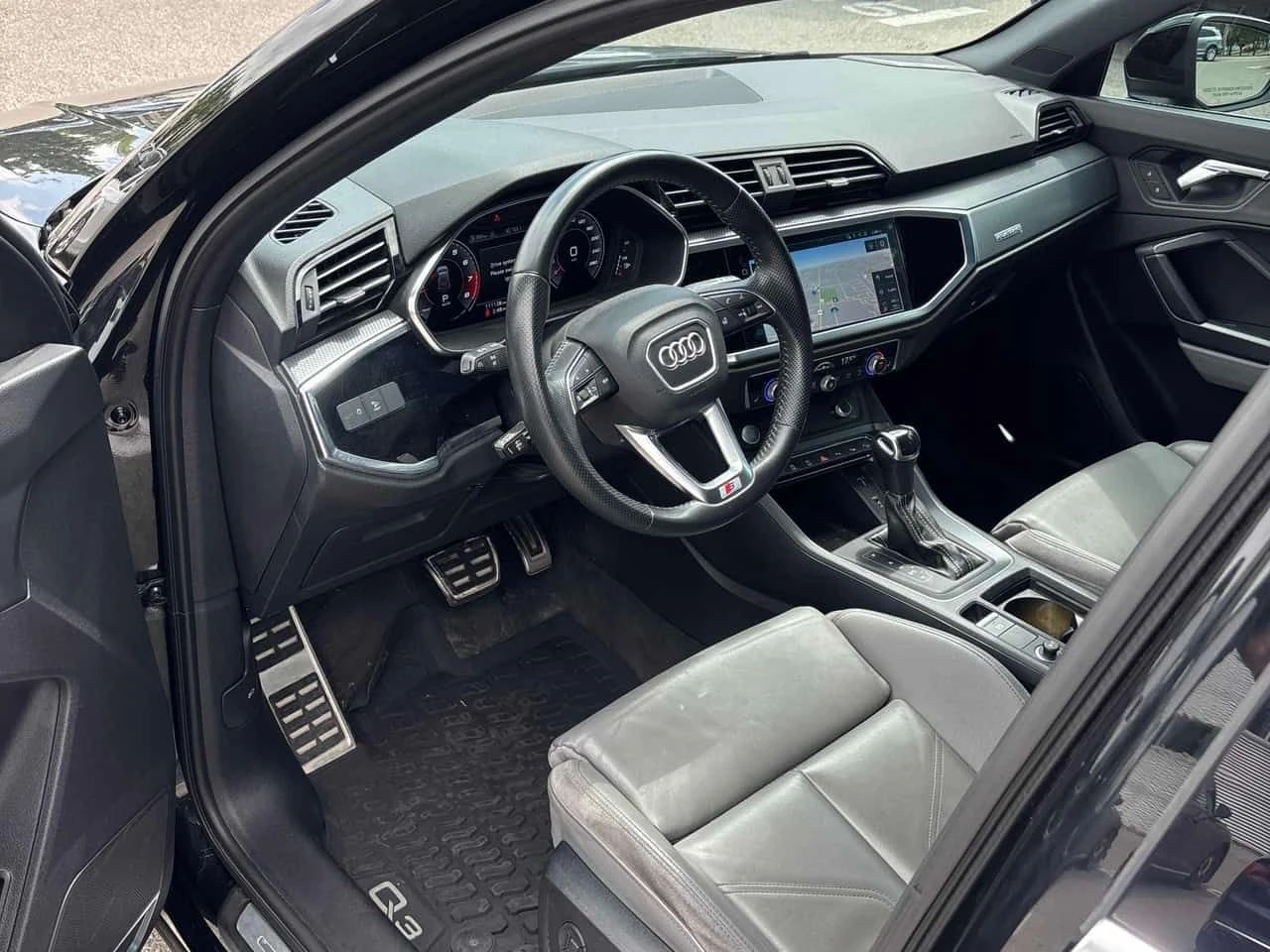 Audi Q3 * Technik * CARFAX * ОПЦИЯ ЗА ФИНАНСИРАНЕ, снимка 5 - Автомобили и джипове - 55193119