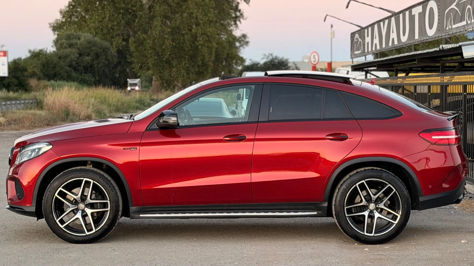 Mercedes-Benz GLE Coupe 400i= 4-MATIC= AMG= DISTRONIC= KEYLES GO= PANO, снимка 8 - Автомобили и джипове - 55480496