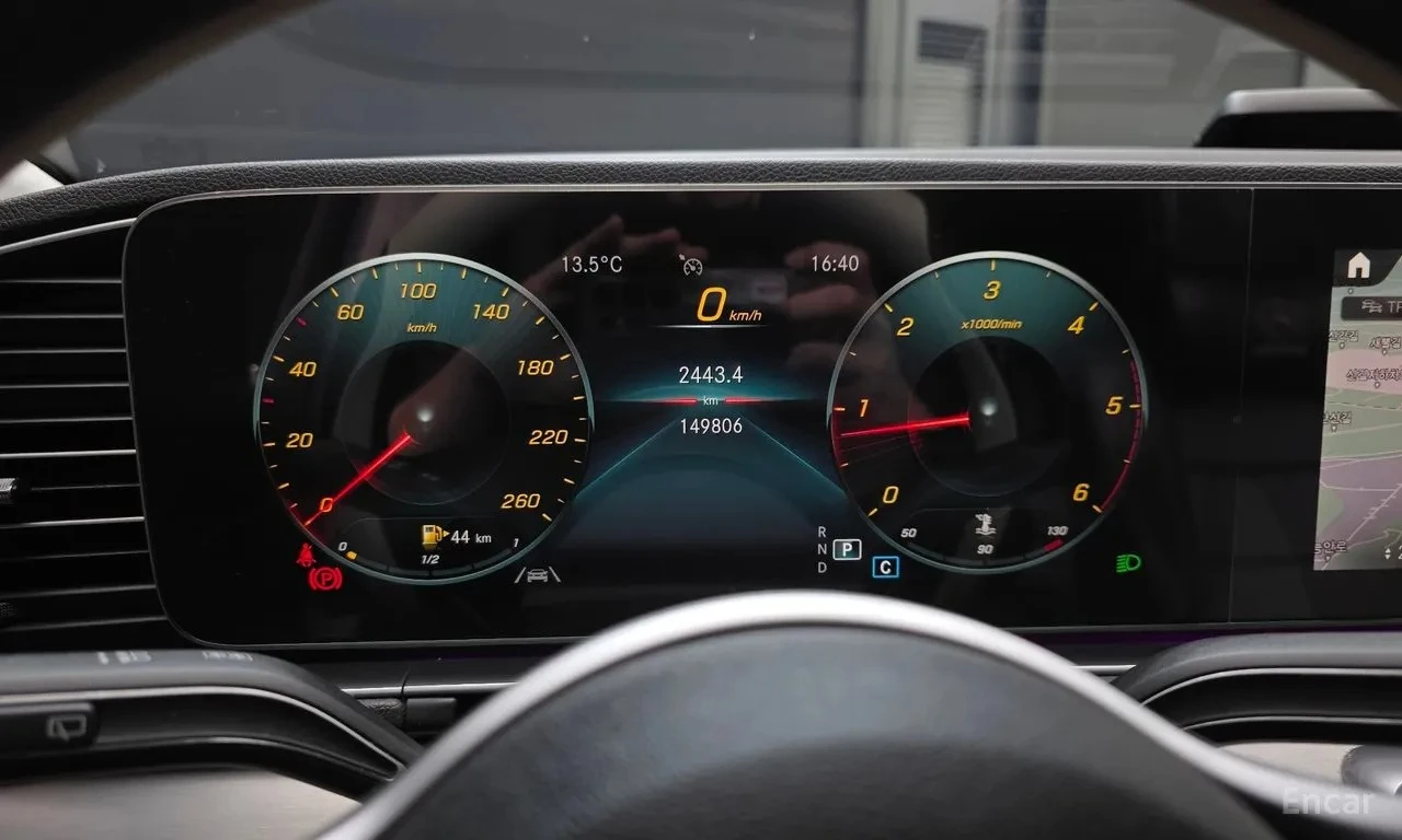 Mercedes-Benz GLE 300 4MATIC/ОБДУХВАНЕ/ПАНОРАМА, снимка 8 - Автомобили и джипове - 55529747