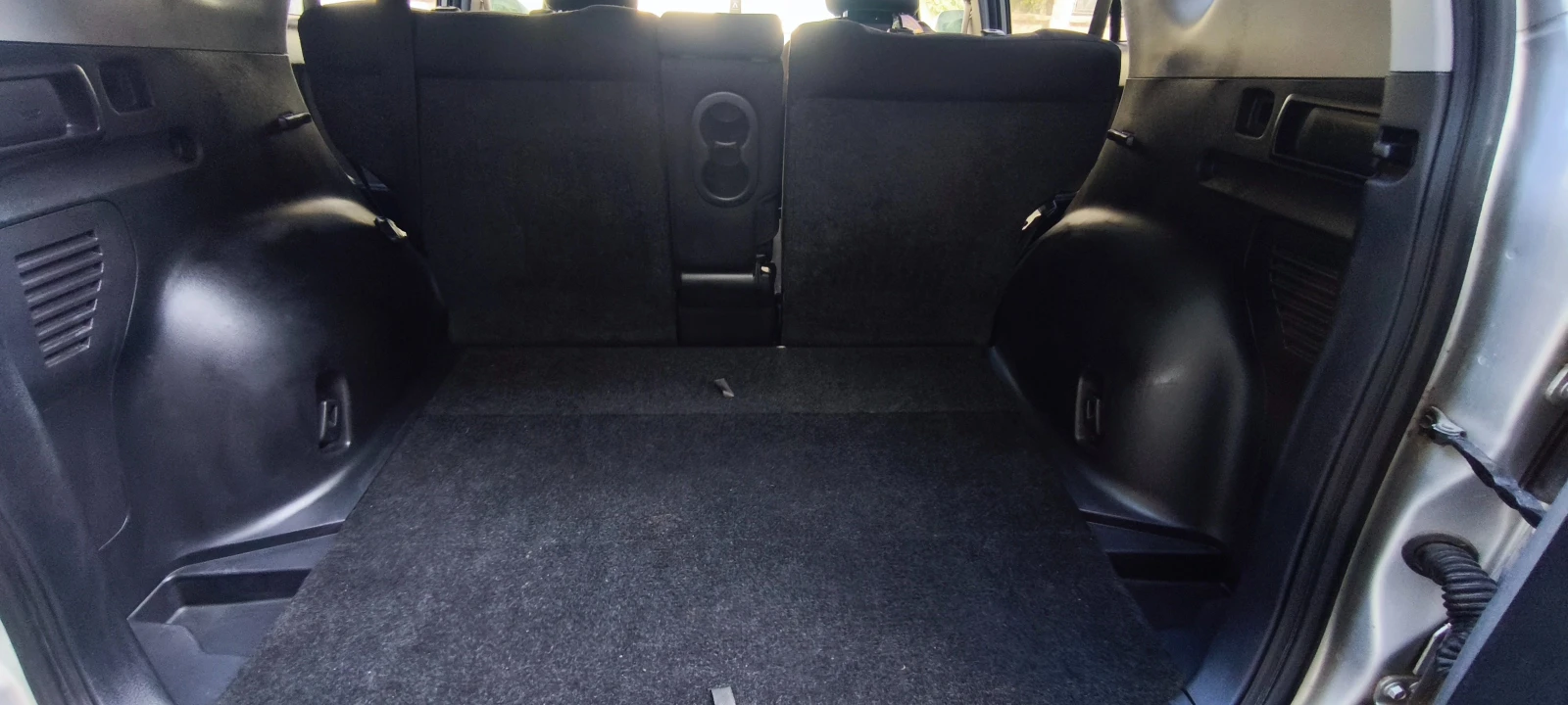 Toyota Rav4 2.2, снимка 8 - Автомобили и джипове - 55792410