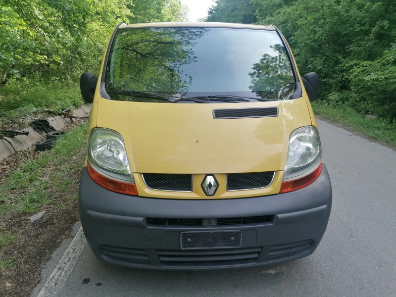 Renault Trafic, снимка 1 - Бусове и автобуси - 48318745