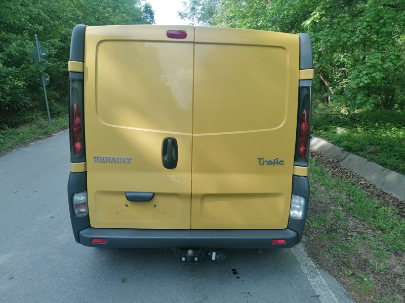 Renault Trafic, снимка 5 - Бусове и автобуси - 45743713