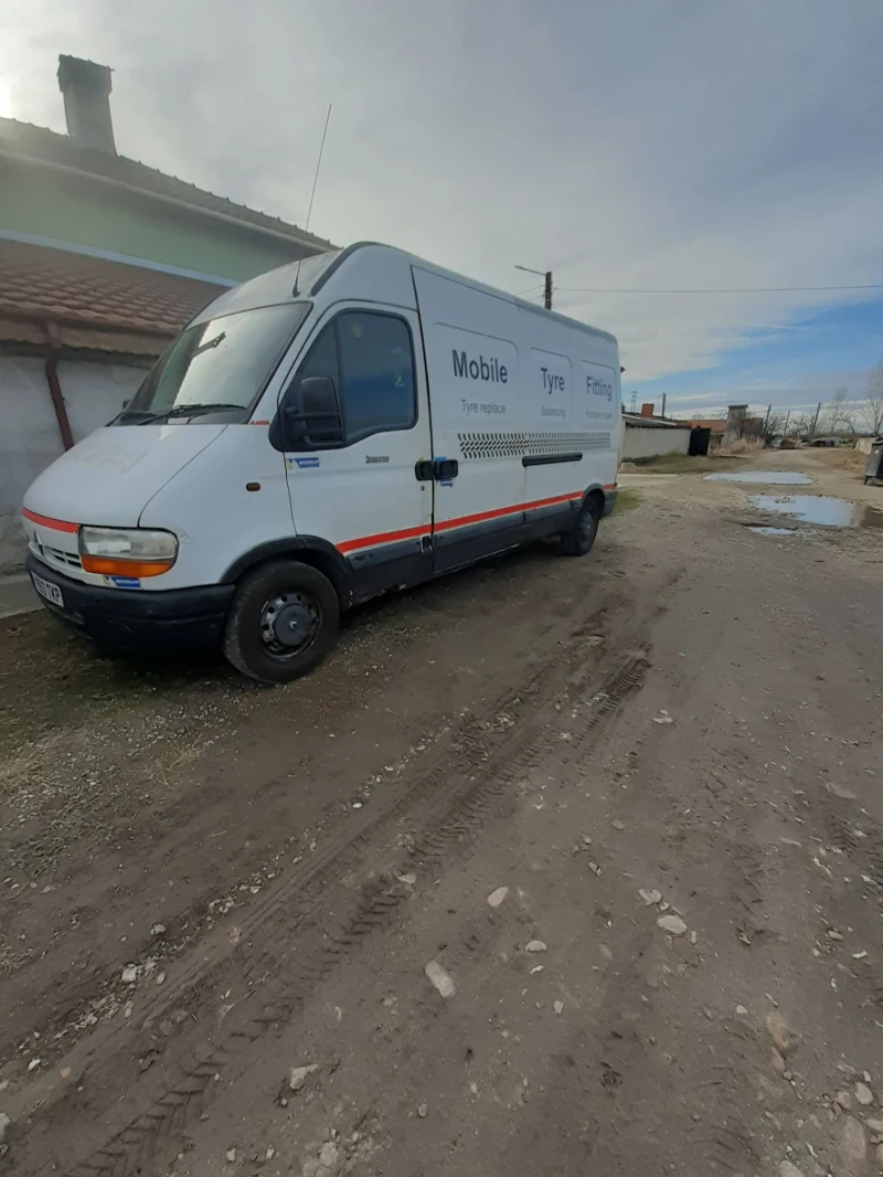 Renault Master 2.8 DTI, снимка 6 - Бусове и автобуси - 48062562