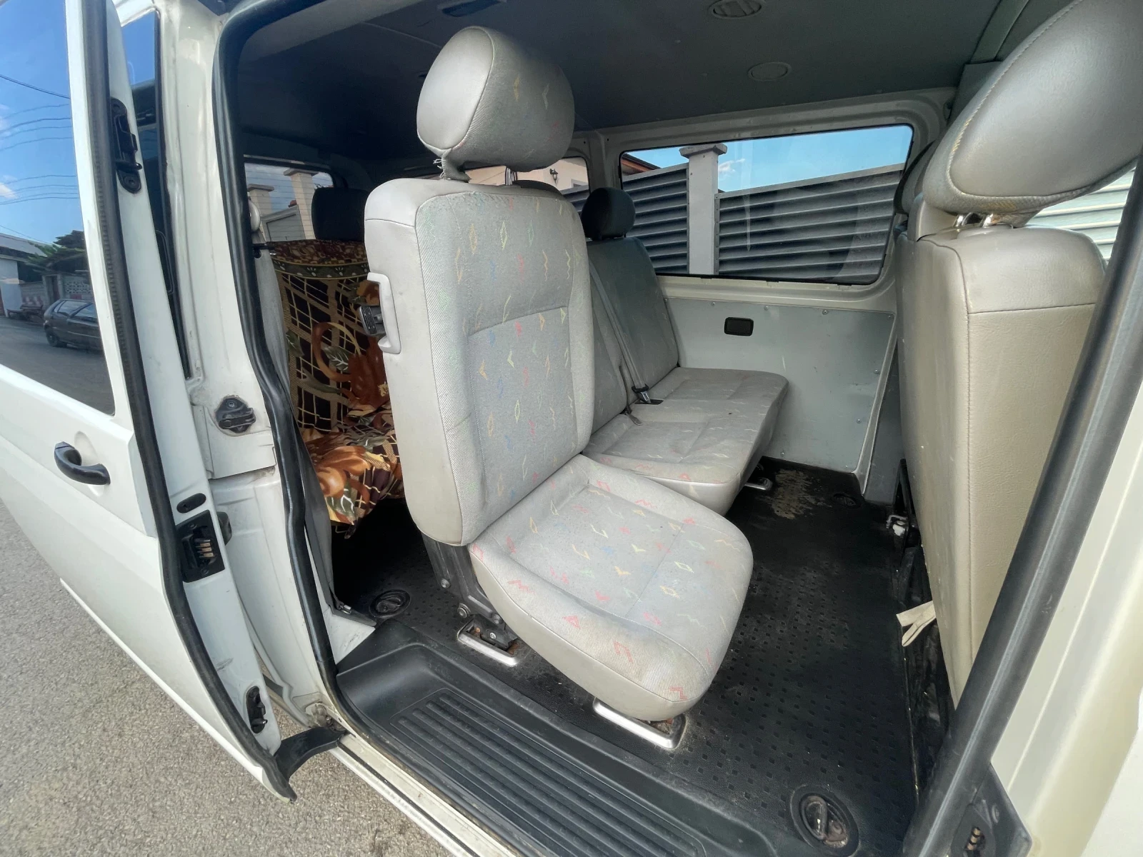 VW Transporter 1.9 ТДИ ДЪЛГА БАЗА - изображение 4