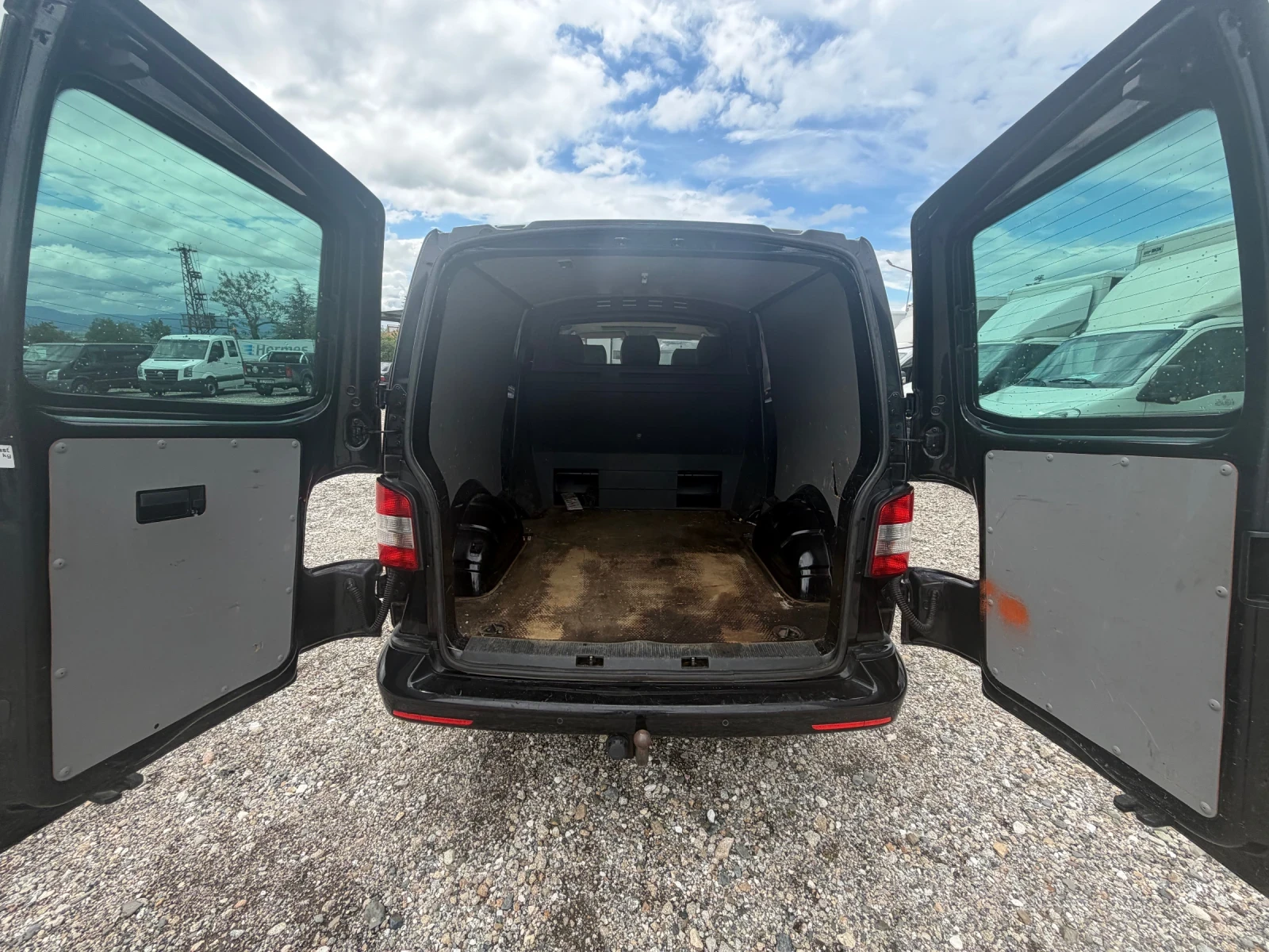 VW Transporter 2.0TDI!LONG!5+ 1! 2странични+ 2задни врати!4MOTION, снимка 8 - Бусове и автобуси - 54650157