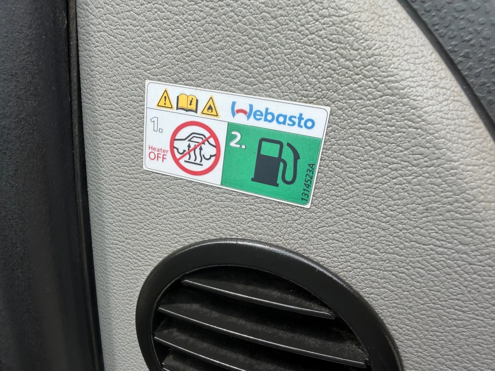 VW Transporter 2.0TDI!LONG!5+ 1! 2странични+ 2задни врати!4MOTION, снимка 12 - Бусове и автобуси - 54650157
