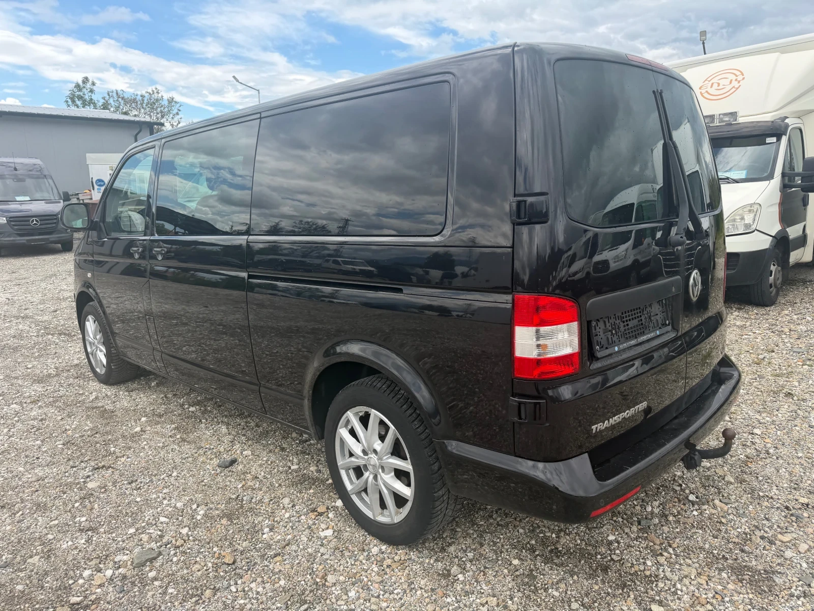 VW Transporter 2.0TDI!LONG!5+ 1! 2странични+ 2задни врати!4MOTION, снимка 9 - Бусове и автобуси - 54650157
