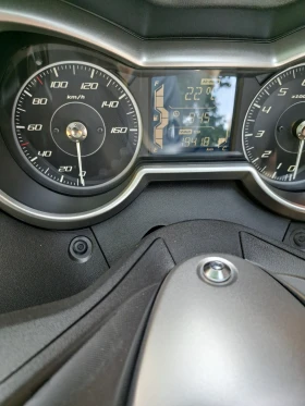 Yamaha X-max 1-ви собственик/безключово палене, снимка 6