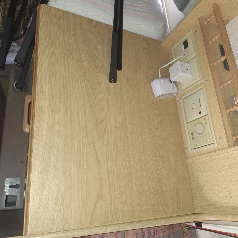 Каравана Swift Spektrum 419 - 6.3 м., снимка 6 - Каравани и кемпери - 51427816