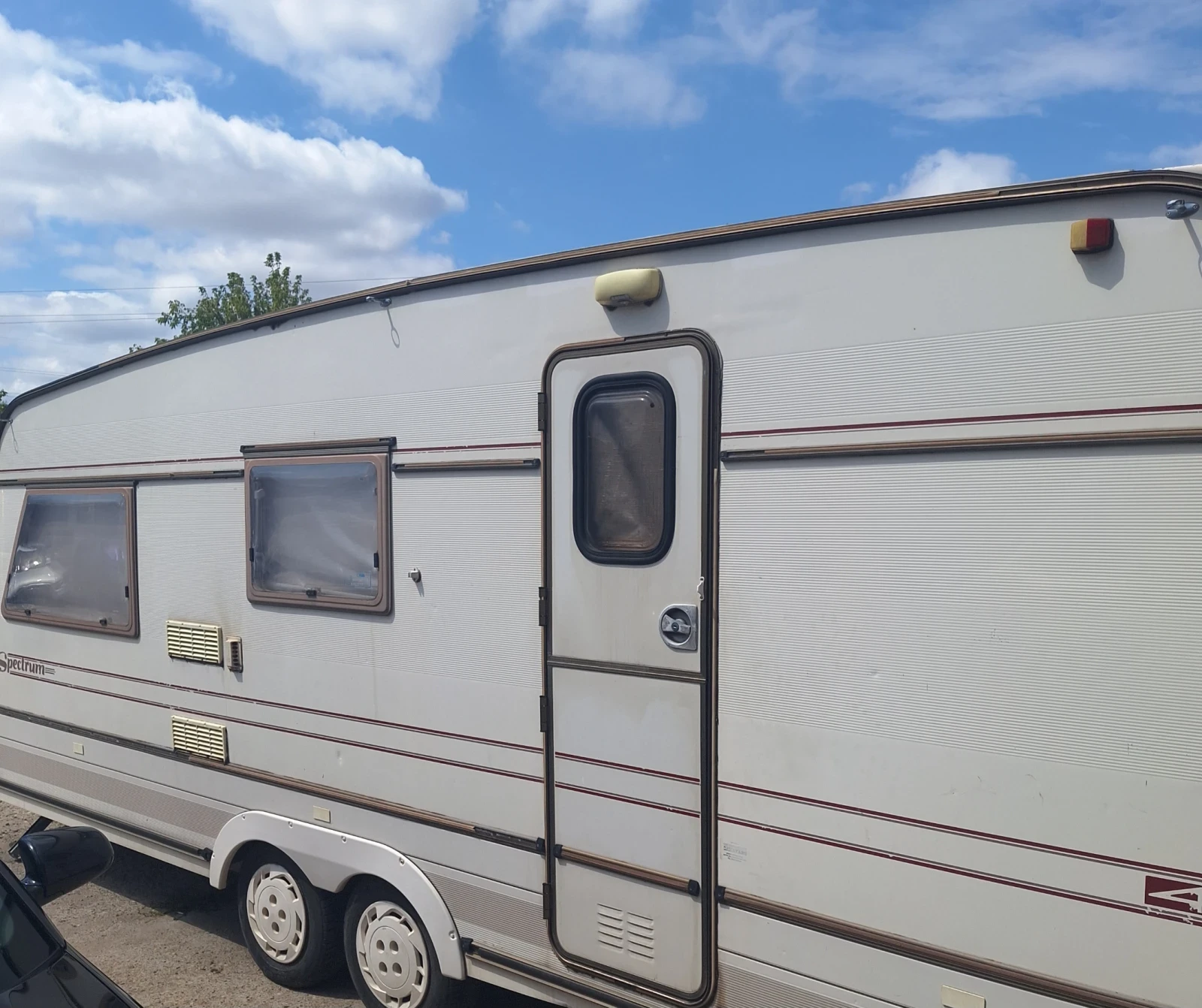 Каравана Swift Spektrum 419 - 6.3 м., снимка 1