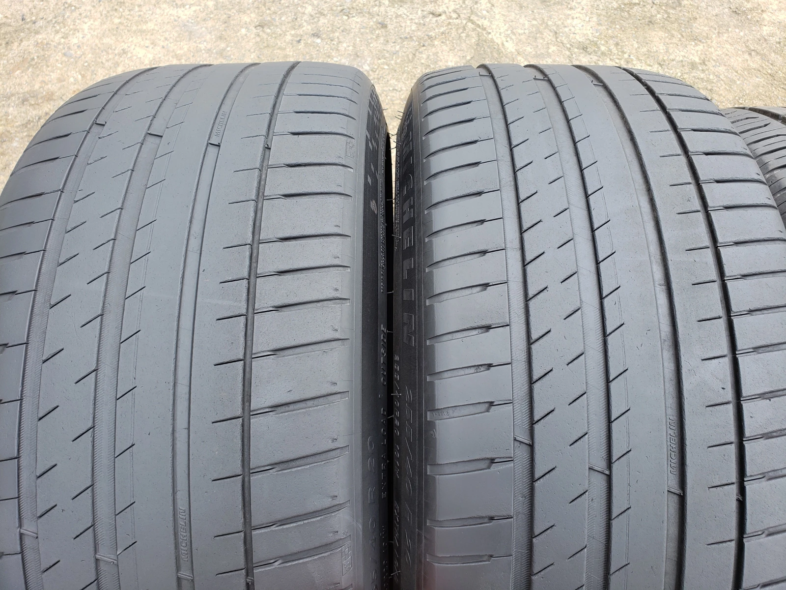 Гуми Летни 255/40R20, снимка 2 - Гуми и джанти - 54079195