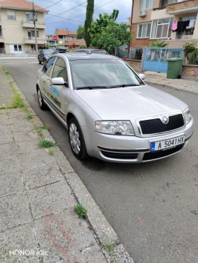 Skoda Superb 2.8 V6, снимка 2