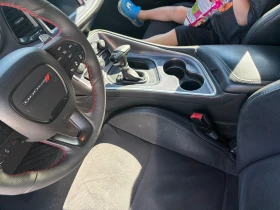 Dodge Challenger 6.4 Scat Pack, снимка 4