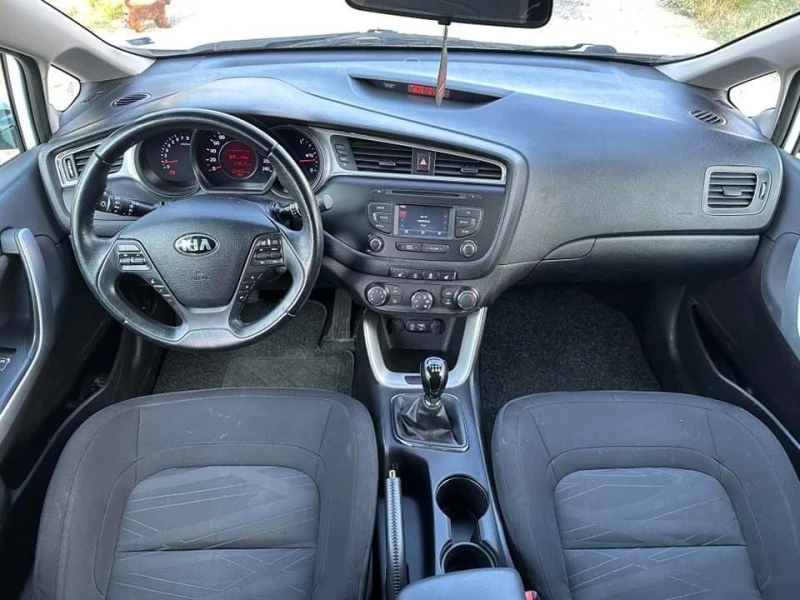 Kia Ceed GDI, снимка 5 - Автомобили и джипове - 45034935