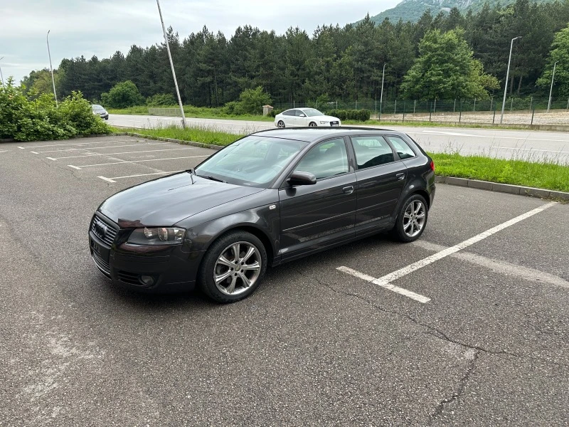 Audi A3 2.0i 4x4 Швейцария, снимка 4 - Автомобили и джипове - 45767338