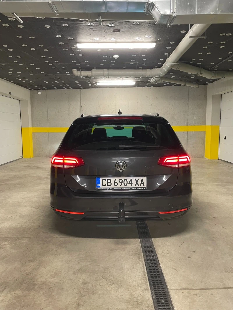 VW Passat R-LINE / PANO / DIGITAL , снимка 4 - Автомобили и джипове - 46740349