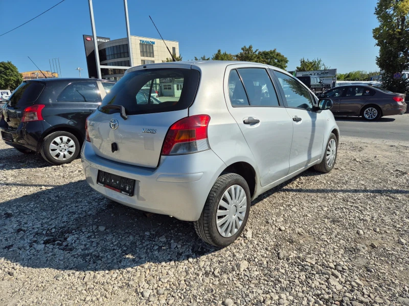 Toyota Yaris 1.3VVT-I, снимка 4 - Автомобили и джипове - 46930700