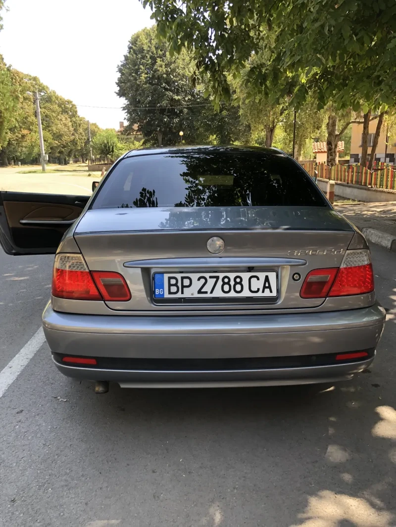 BMW 320 facelift, снимка 13 - Автомобили и джипове - 47056118