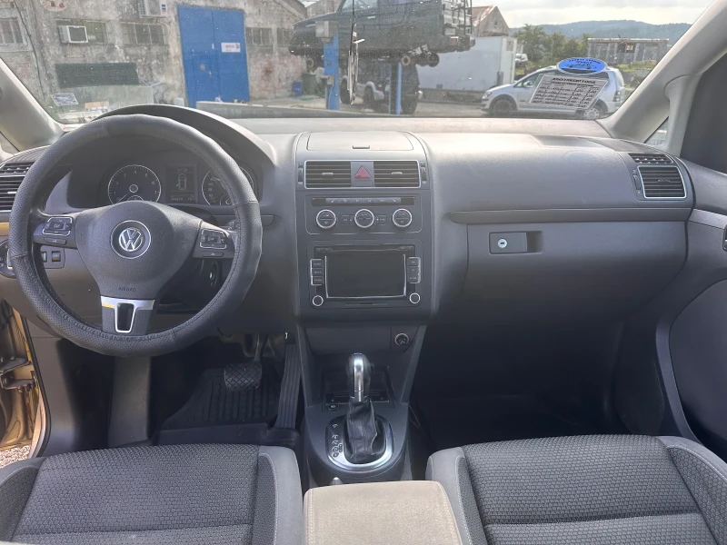 VW Touran 1.4 TSI ГАЗ/БЕНЗИН, снимка 12 - Автомобили и джипове - 51685234