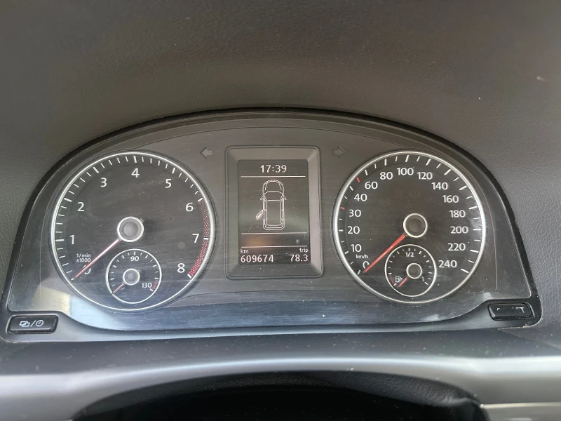 VW Touran 1.4 TSI ГАЗ/БЕНЗИН, снимка 15 - Автомобили и джипове - 51685234