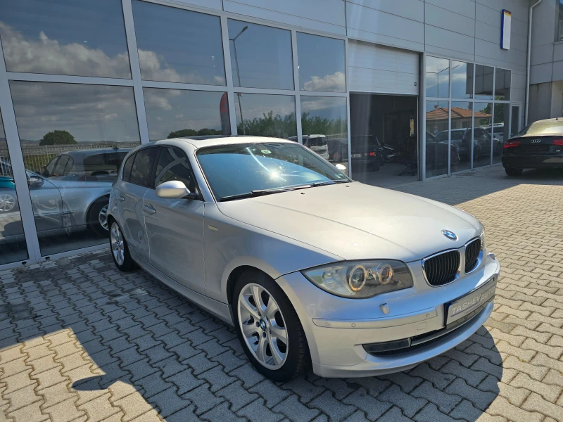 BMW 120 Автоматик !!, снимка 2 - Автомобили и джипове - 52322578