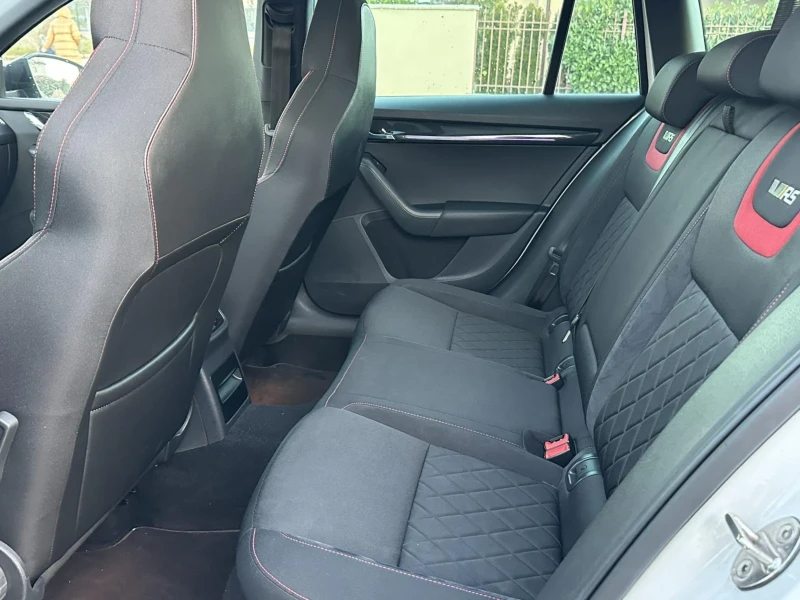 Skoda Octavia VRS CHАLLENGE топ топ състояние , снимка 14 - Автомобили и джипове - 52792373