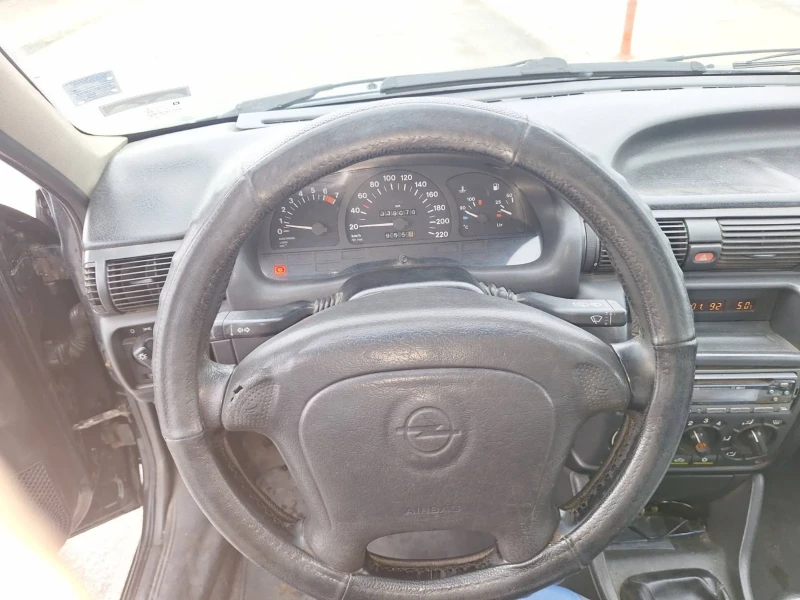 Opel Astra, снимка 6 - Автомобили и джипове - 53068492