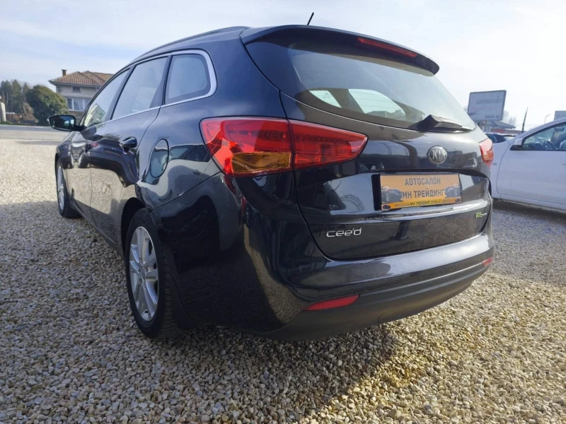 Kia Ceed 1.6-GTI-128, снимка 10 - Автомобили и джипове - 53082409