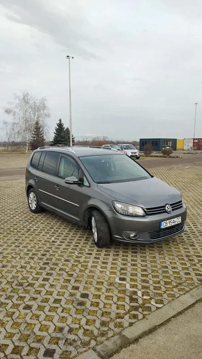 VW Touran 1.4tsi фабричен метан, снимка 2 - Автомобили и джипове - 53222780