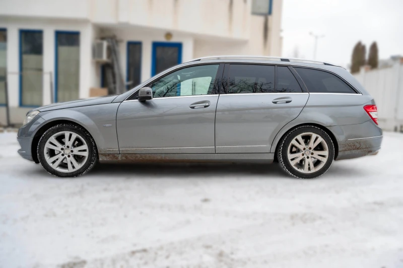 Mercedes-Benz C 220 Avangarde, снимка 4 - Автомобили и джипове - 53241188
