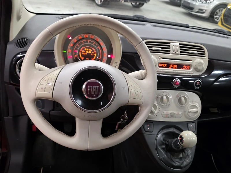 Fiat 500 1.2 бензин | Панорама | Климатик, снимка 10 - Автомобили и джипове - 53293649