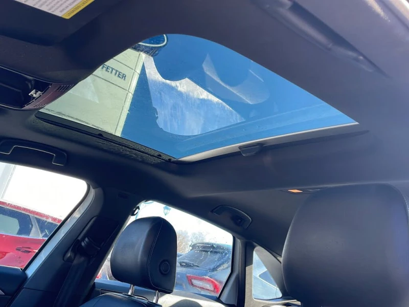 VW Jetta Highline FWD* АвтоКредит* (Цена до БГ) , снимка 12 - Автомобили и джипове - 53403416