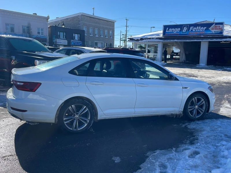 VW Jetta Highline FWD* АвтоКредит* (Цена до БГ) , снимка 6 - Автомобили и джипове - 53403416