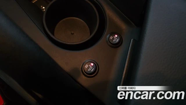 Hyundai Elantra, снимка 15 - Автомобили и джипове - 56077553