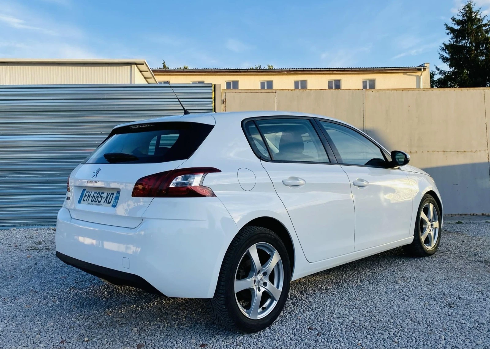 Peugeot 308 1600 EHDI* NAVI - изображение 7